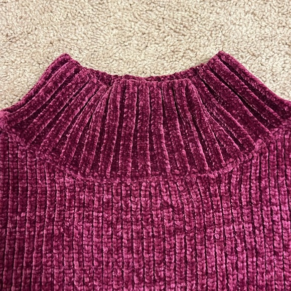 Fuchsia sweater - Picture 5 of 10